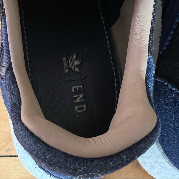 ADIDAS Iniki Runner End x Bodega - Picture 7 of 8